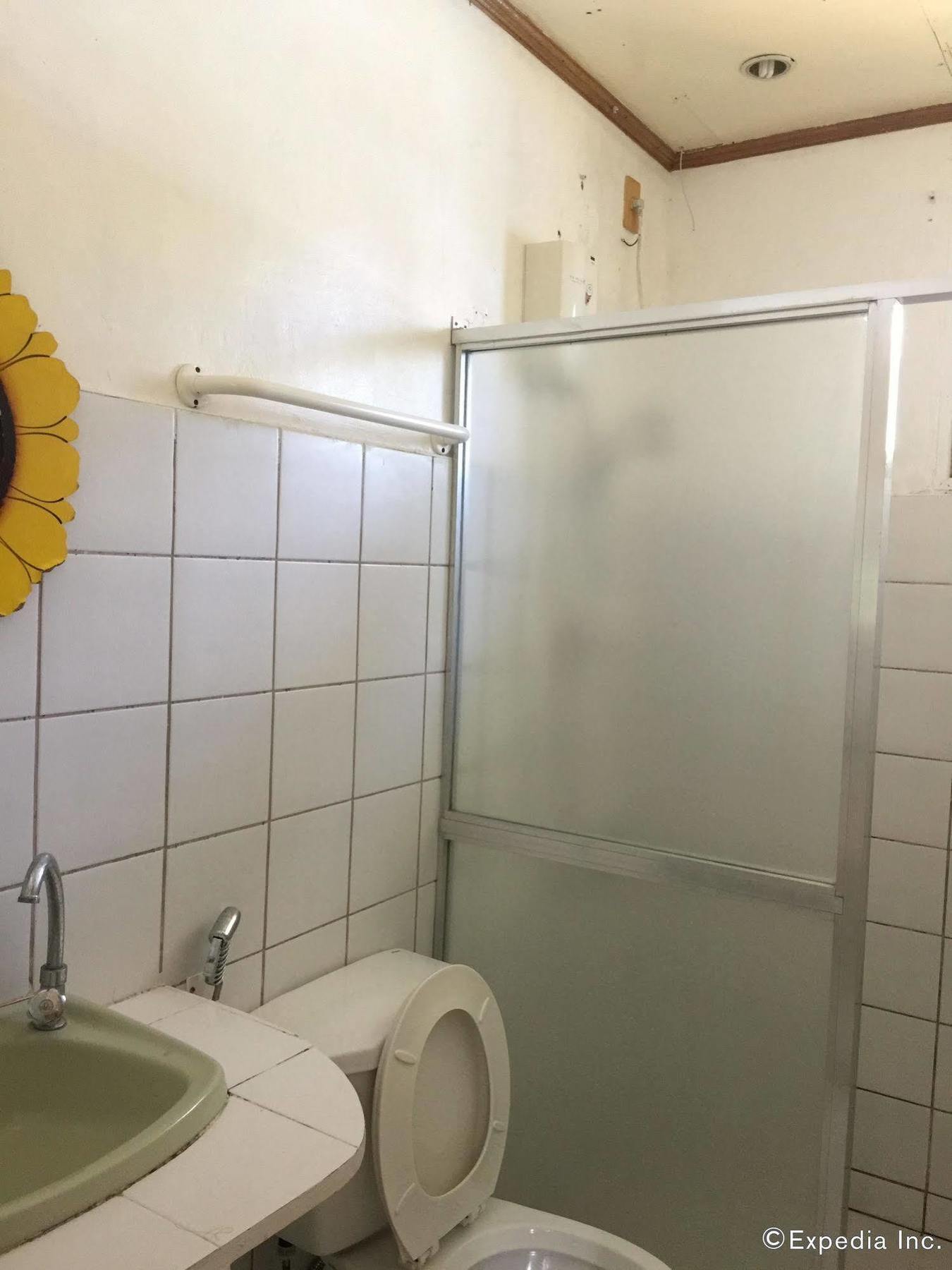 Reddoorz Premium @ Flower Beach Anda Anda  Buitenkant foto