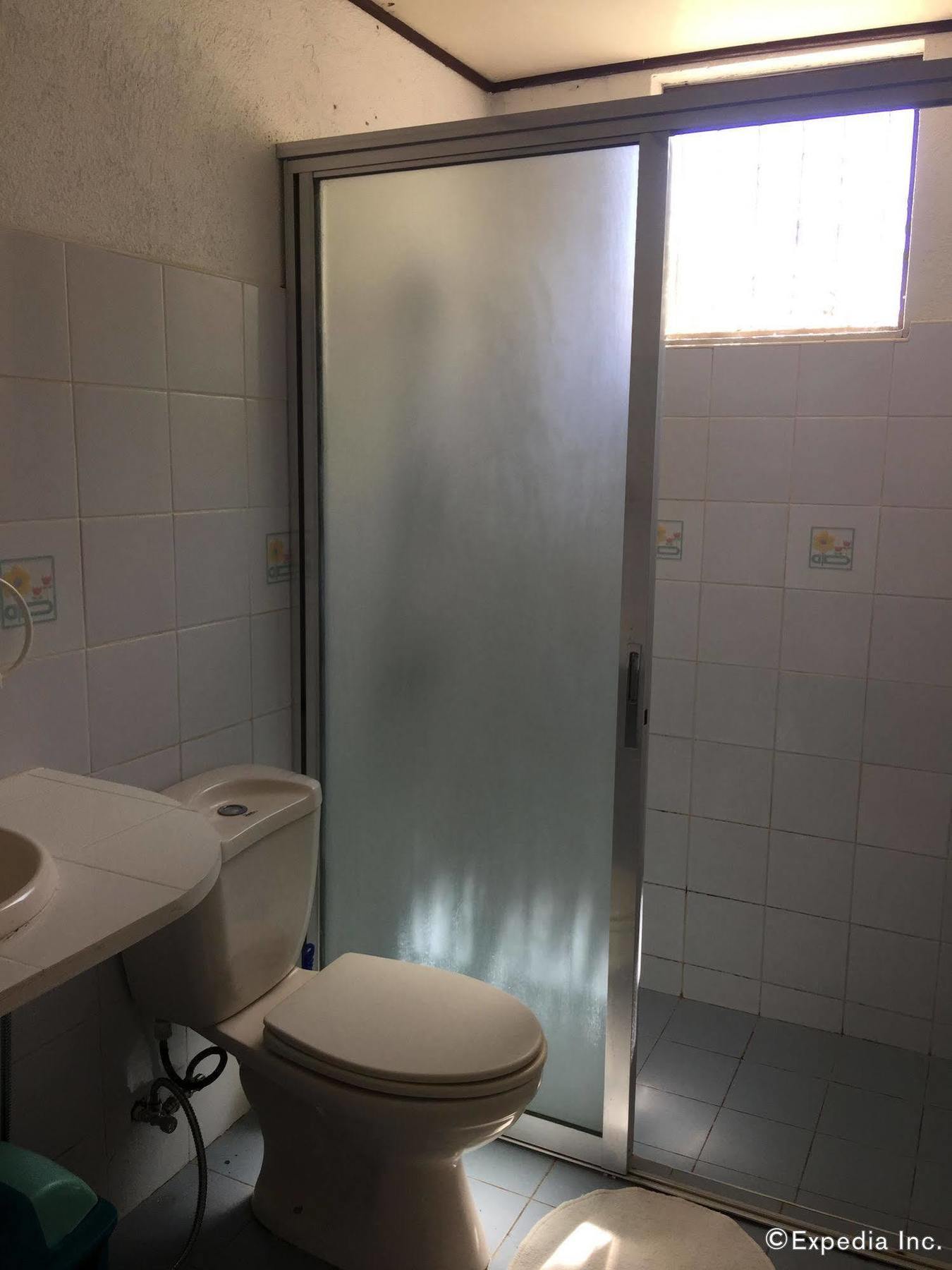 Reddoorz Premium @ Flower Beach Anda Anda  Buitenkant foto